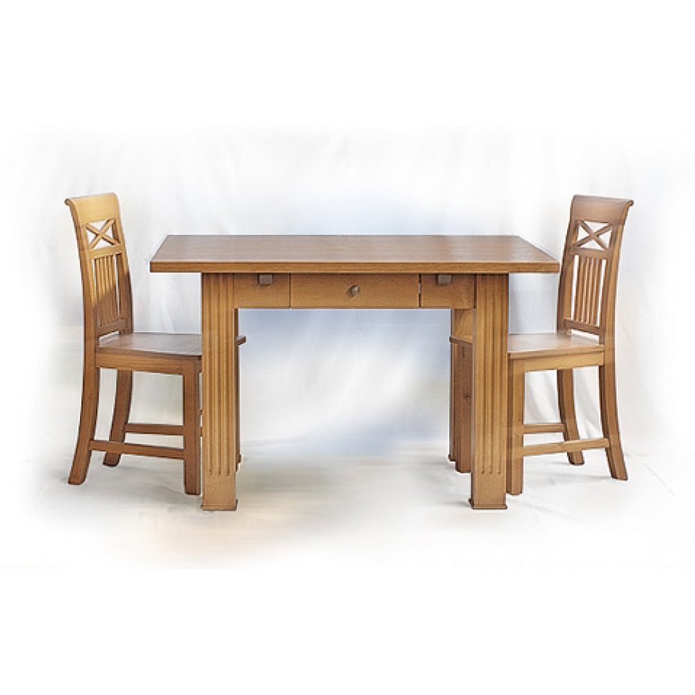 stůl a židle ve středomořském stylu