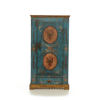 Modrá malovaná jednodveřová skříň