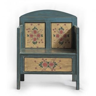 malovaná starožitná lavice s truhlou