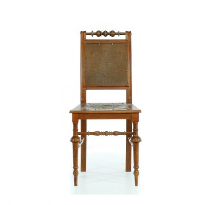Restaurovaná neorenesanční židle.