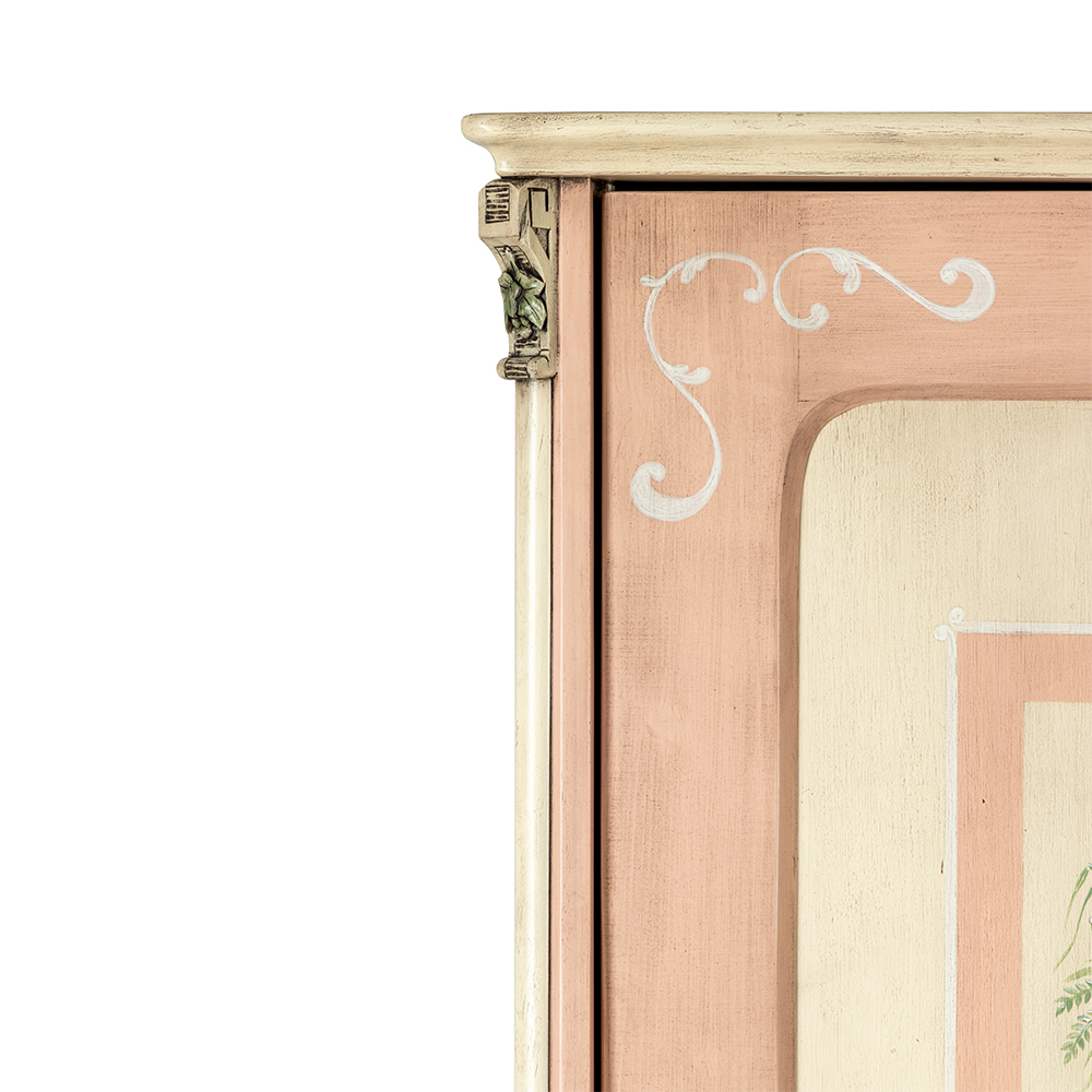 Lososová jednodveřová skříň s květinovou malbou detail