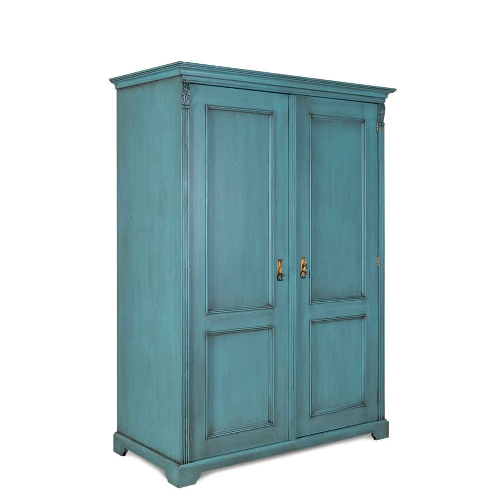 Dvoudveřová modrá šatní skříň z masivního dřeva