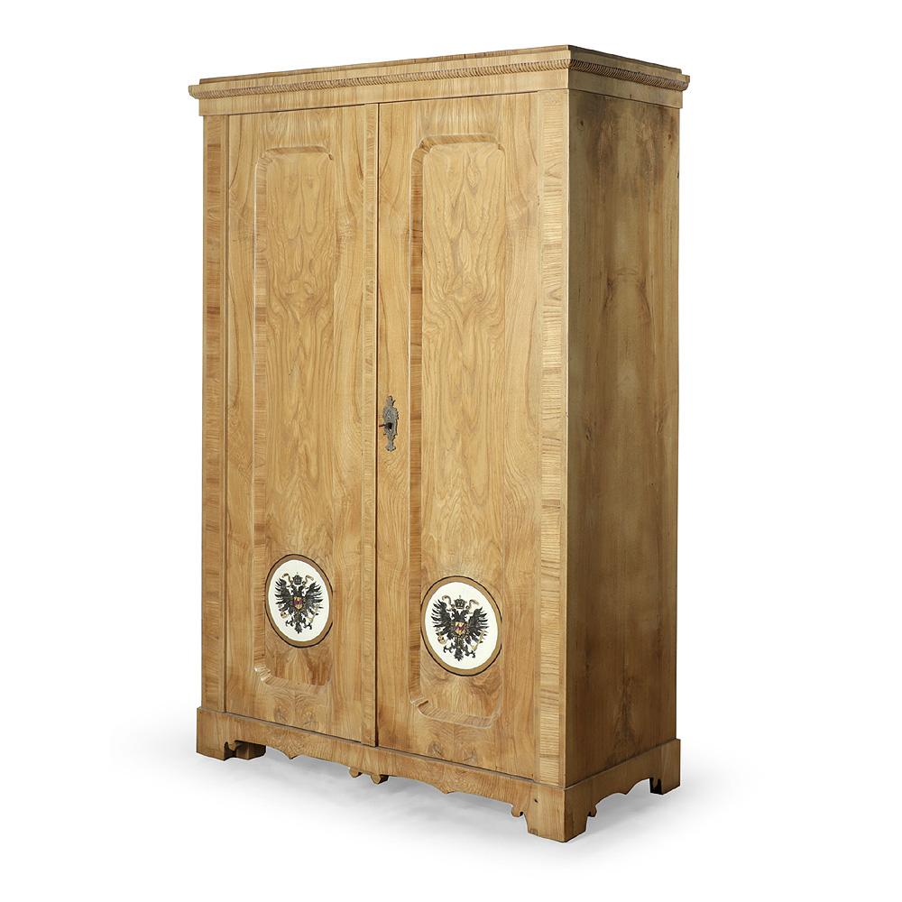 Krásná vykládaná jasanová 