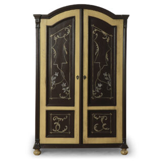 Dubová dvoudveřová skříň s dekorativní malbou