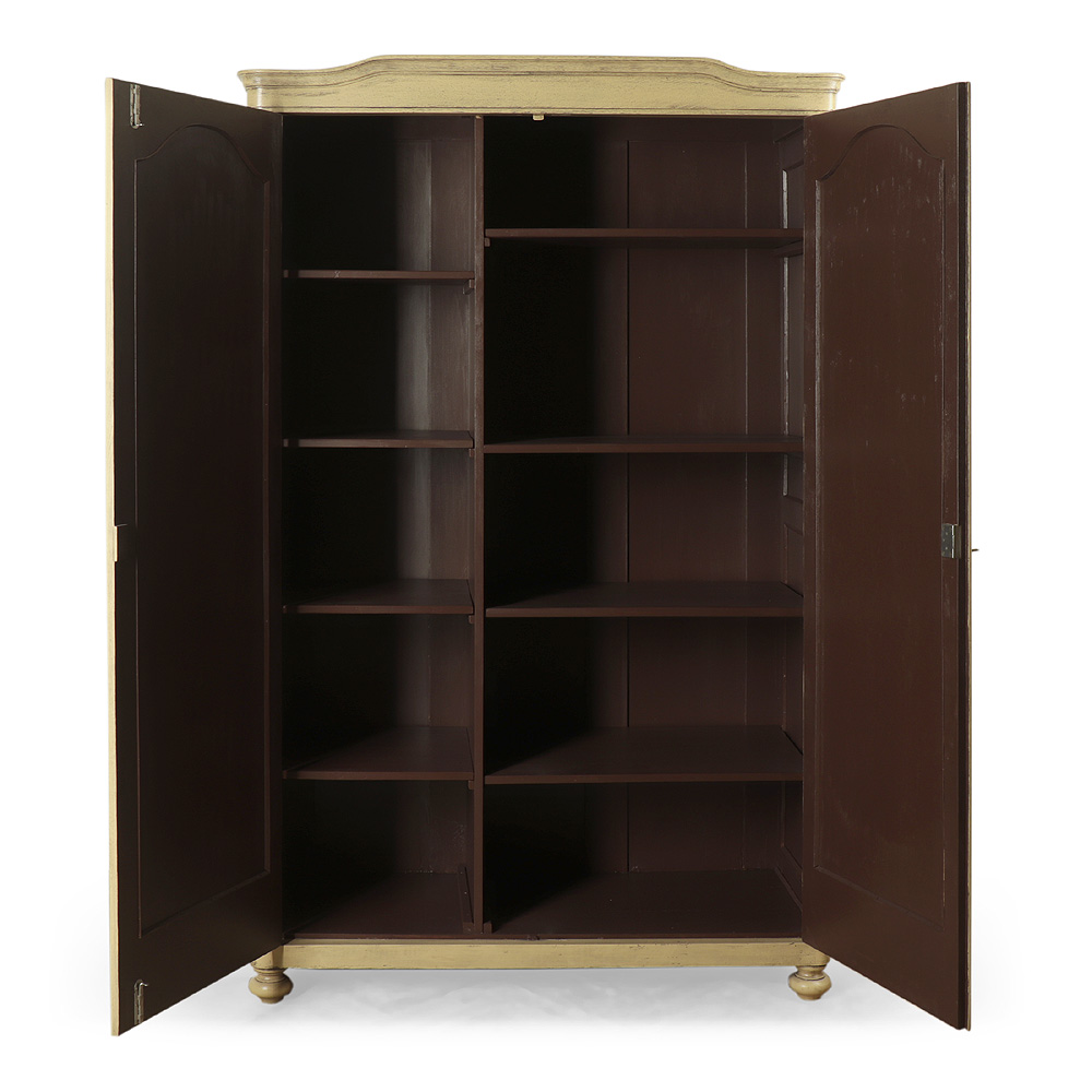 Dvoudveřová policová skříň s řezbou z období První republiky